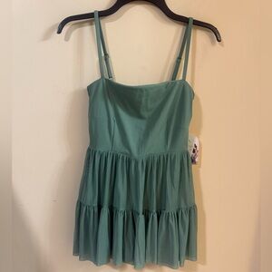 blogilates sweetheart dress green  XS NWT @17